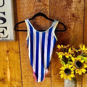 Girls swimsuit